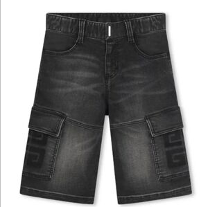 Givenchy Kids Black 4G Motif  Washed Denim Cargo Shorts In Size 6
